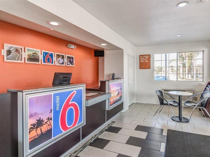 Motel 6-Visalia, Ca ภายนอก รูปภาพ
