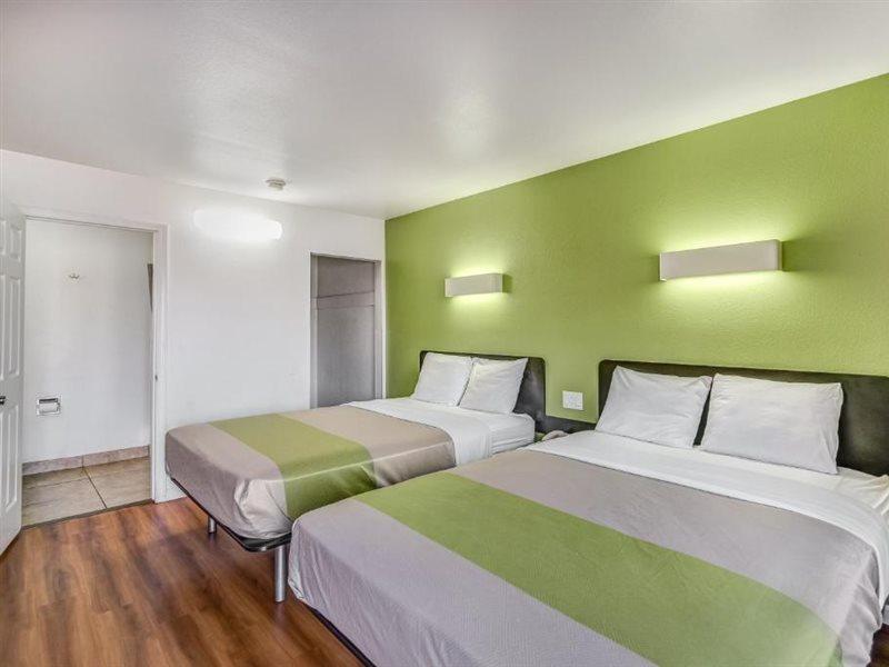 Motel 6-Visalia, Ca ภายนอก รูปภาพ