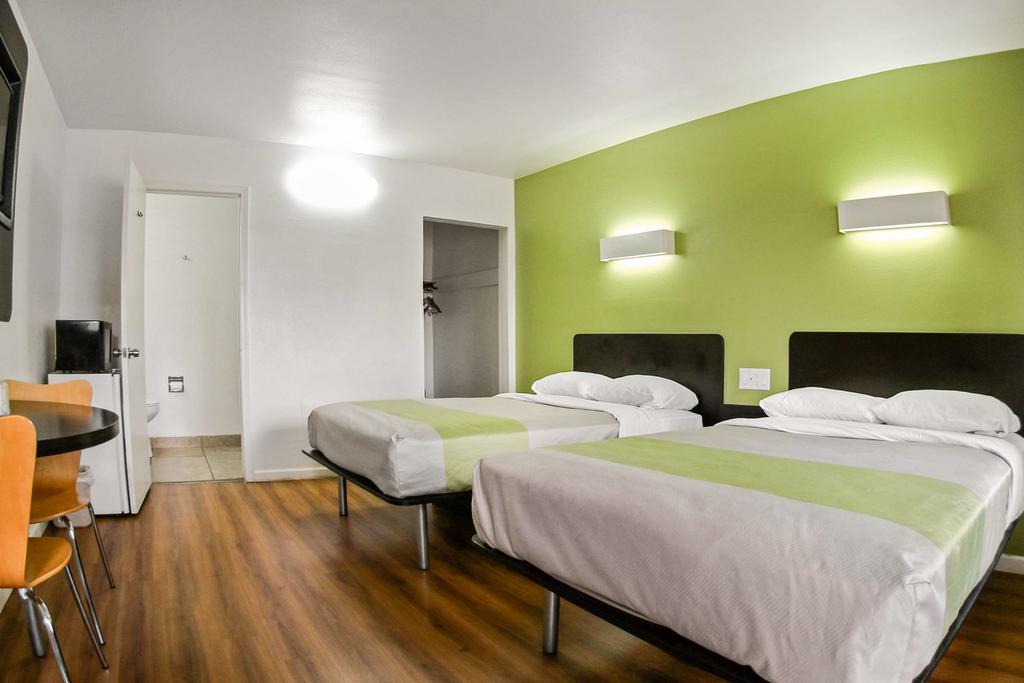 Motel 6-Visalia, Ca ภายนอก รูปภาพ