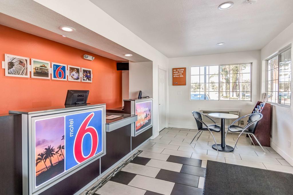 Motel 6-Visalia, Ca ภายนอก รูปภาพ