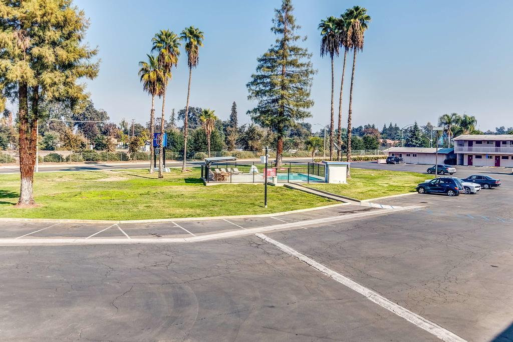 Motel 6-Visalia, Ca ภายนอก รูปภาพ
