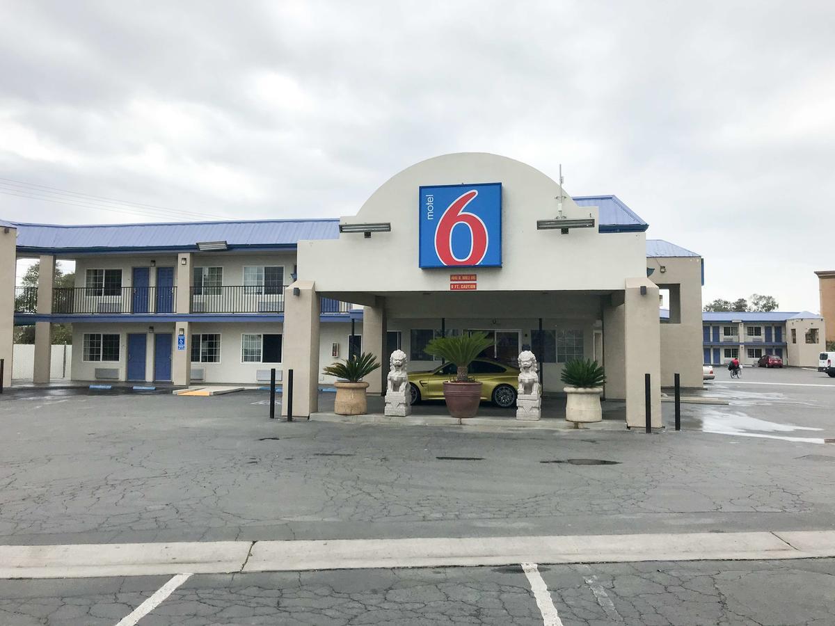 Motel 6-Visalia, Ca ภายนอก รูปภาพ